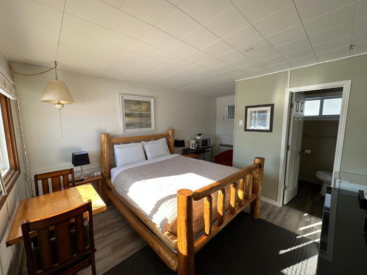 Pinecrest Motel Nipigon 外观 照片