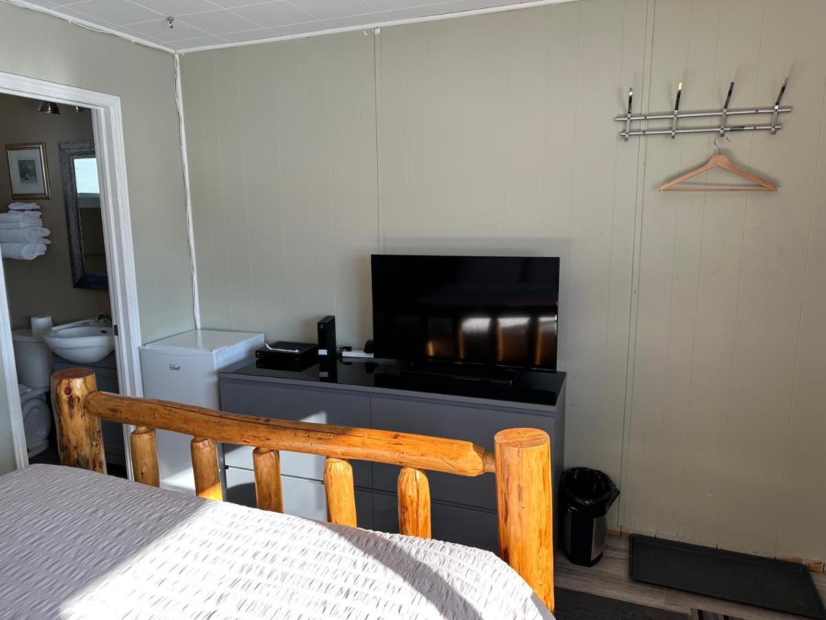 Pinecrest Motel Nipigon 外观 照片